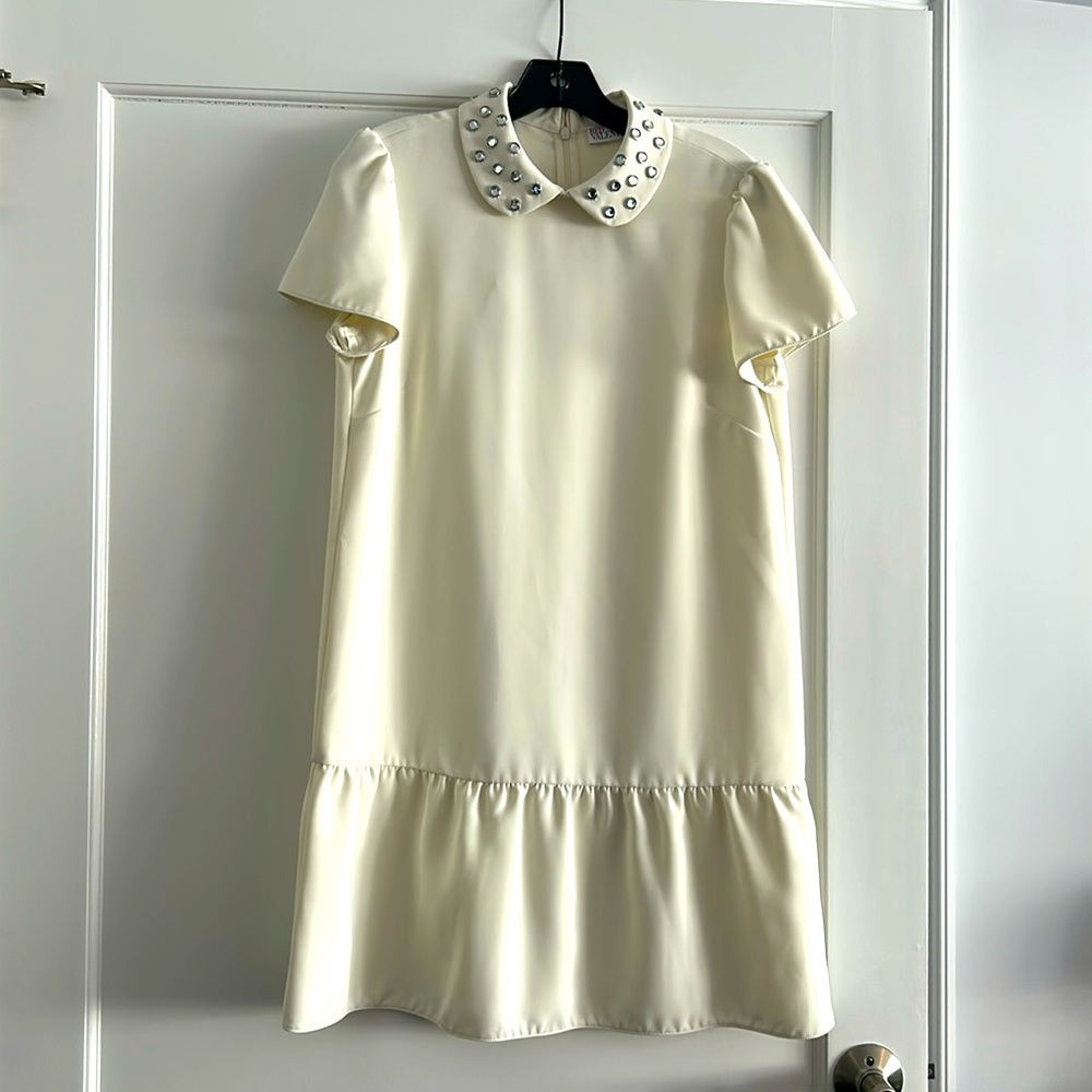 Rarely worn RED Valentino dress in cream.  Size small (4).